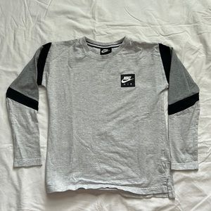 Nike Air long sleeve gray/dark gray/black tee